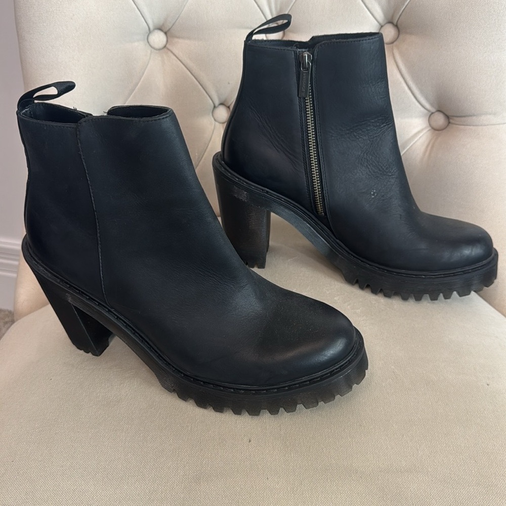 Dr. Martens Black Leather Magdalena Heeled Boots with Chunky Sole - Picture 4 of 11